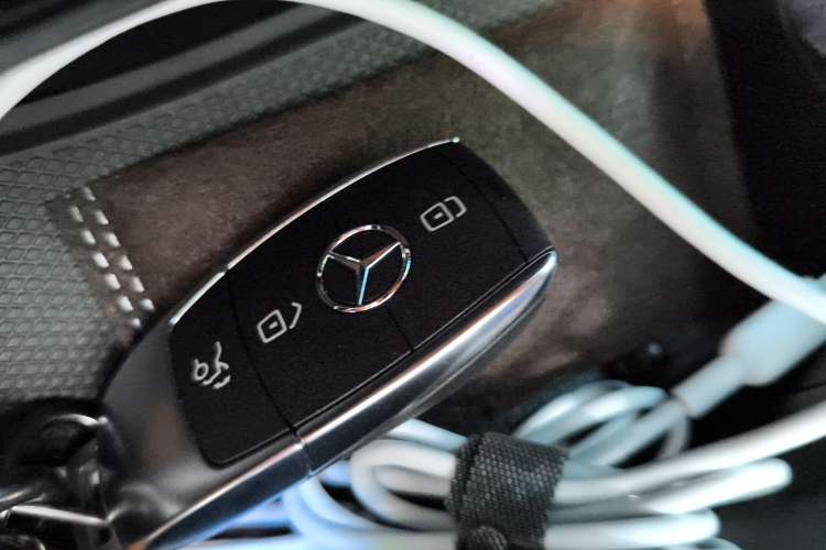 Used Mercedes-Benz GLE 2022 Facelifted GLE 350 4MATIC Fashion Edition Vehicle Key