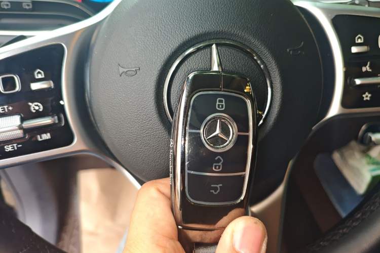 Used Mercedes-Benz GLE  Vehicle Key