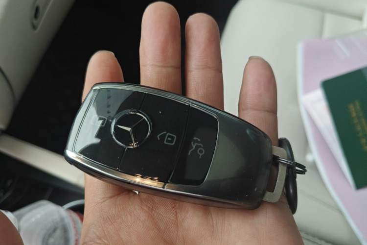 Used Mercedes-Benz GLE 2022 Refreshed GLE 450 4MATIC Stylish Edition Vehicle Key