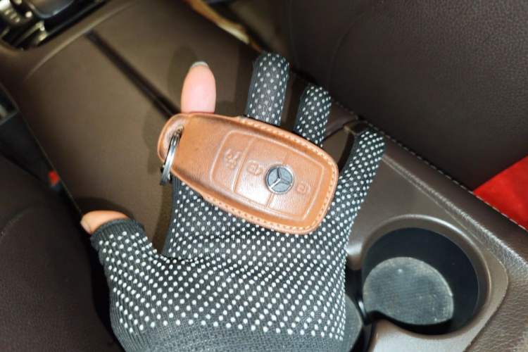Used Mercedes-Benz GLE 2022 GLE 350 4MATIC Stylish Model Vehicle Key