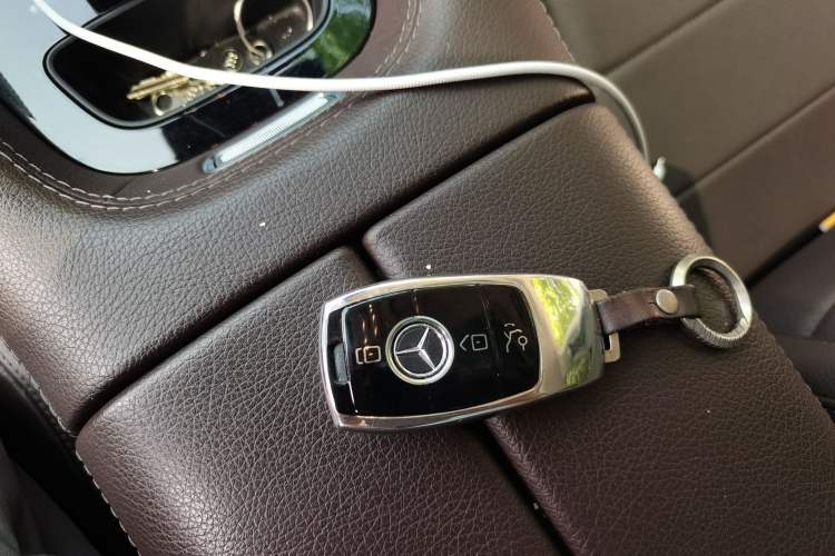 Used Mercedes-Benz GLE 2022 GLE 350 4MATIC Stylish Model Vehicle Key