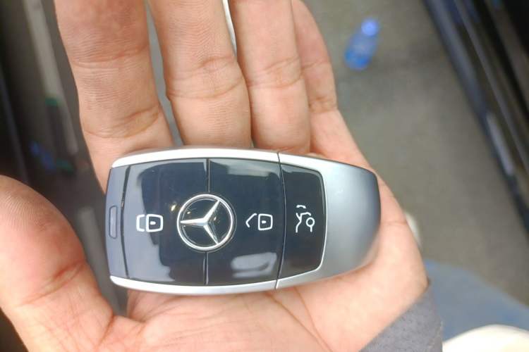 Used Mercedes-Benz GLE  Vehicle Key