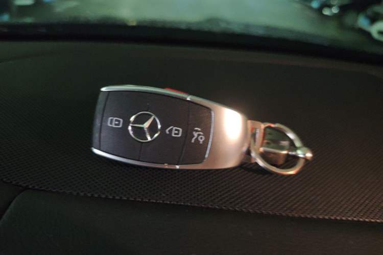 Used Mercedes-Benz GLE 2022 Facelifted GLE 350 4MATIC Fashion Edition Vehicle Key