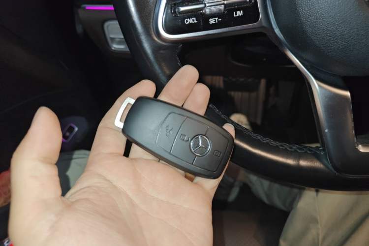 Used Mercedes-Benz GLE 2022 Facelifted GLE 350 4MATIC Fashion Edition Vehicle Key