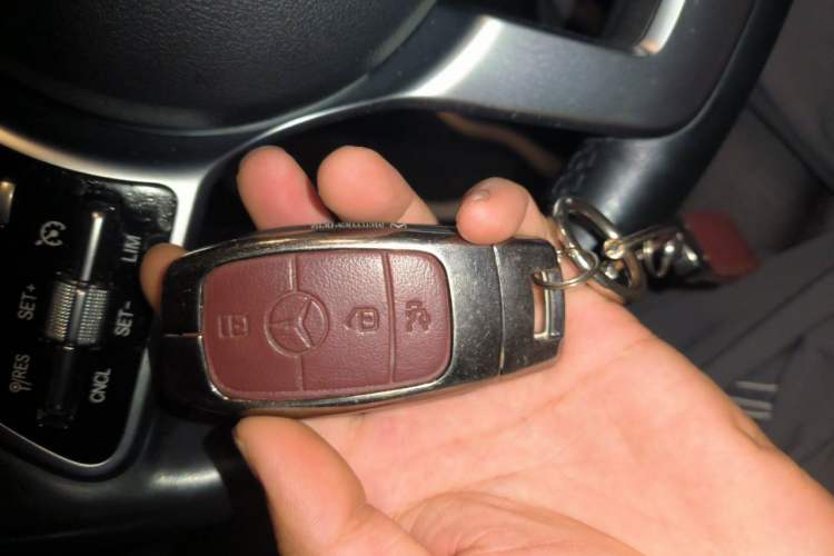Used Mercedes-Benz GLE 2022 GLE 350 4MATIC Stylish Model Vehicle Key