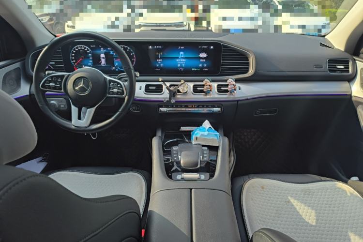 Used Mercedes-Benz GLE 2022 GLE 350 4MATIC Coupe SUV Fashion Model Center Console