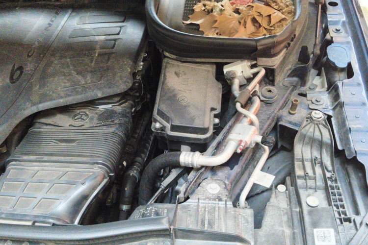 Used Mercedes-Benz GLE 2022 Refreshed GLE 450 4MATIC Coupe SUV Fashion Version Engine Bay Left