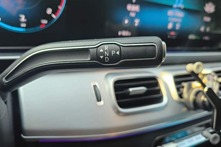 Used Mercedes-Benz GLE 2022 GLE 350 4MATIC Coupe SUV Fashion Model Gear Lever