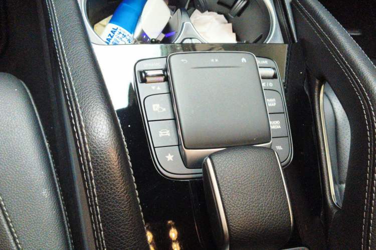 Used Mercedes-Benz GLE 2022 Refreshed GLE 450 4MATIC Coupe SUV Fashion Version Gear Lever