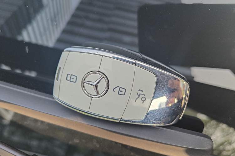 Used Mercedes-Benz GLE 2022 GLE 350 4MATIC Coupe SUV Fashion Model Vehicle Key