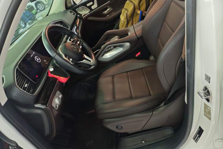 Used Mercedes-Benz GLE 2022 Facelifted GLE 350 4MATIC Fashion Edition Left Front Seat