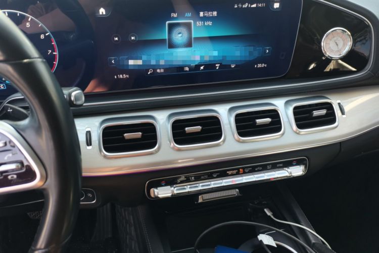 Used Mercedes-Benz GLE 2022 Restyled GLE 350 4MATIC Coupe SUV Fashion Version Audio And AC Panel