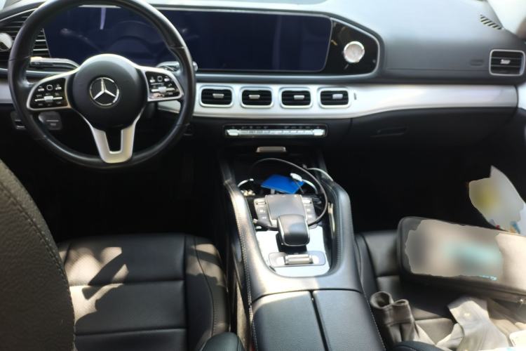 Used Mercedes-Benz GLE 2022 Restyled GLE 350 4MATIC Coupe SUV Fashion Version Center Console