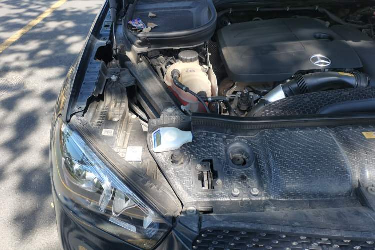 Used Mercedes-Benz GLE 2022 Restyled GLE 350 4MATIC Coupe SUV Fashion Version Engine Bay Right