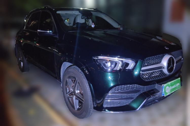 Used Mercedes-Benz GLE 2022 GLE 450 4MATIC Luxury Model Front Right 45 Deg