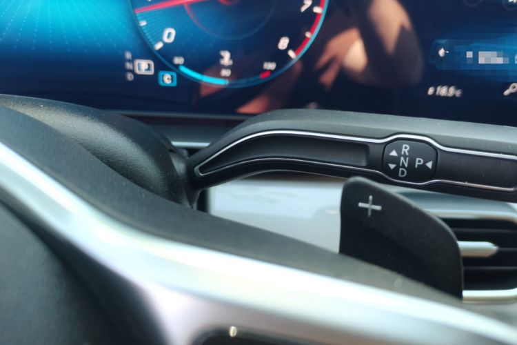 Used Mercedes-Benz GLE 2022 Restyled GLE 350 4MATIC Coupe SUV Fashion Version Gear Lever