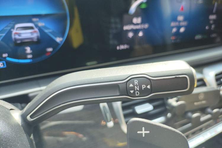 Used Mercedes-Benz GLE 2022 Facelifted GLE 350 4MATIC Fashion Edition Gear Lever