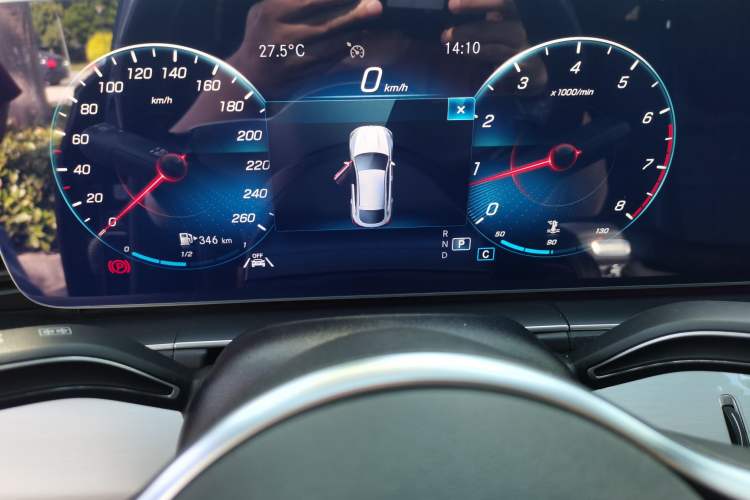 Used Mercedes-Benz GLE 2022 Restyled GLE 350 4MATIC Coupe SUV Fashion Version Instrument Cluster
