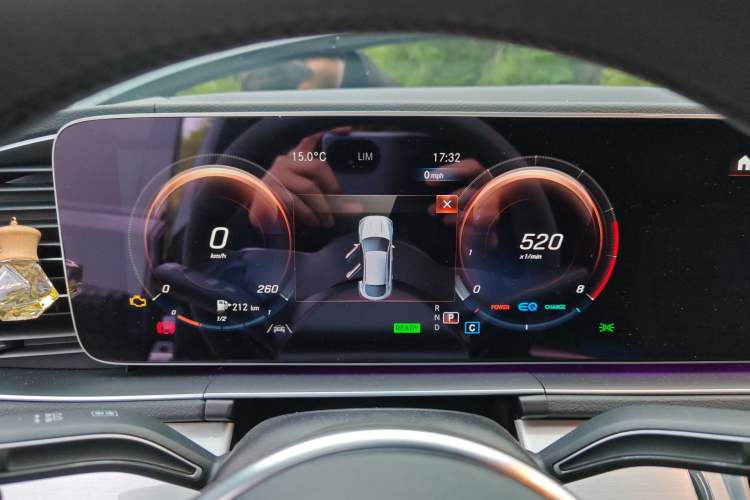 Used Mercedes-Benz GLE 2022 Refreshed GLE 450 4MATIC Coupe SUV Fashion Version Instrument Cluster