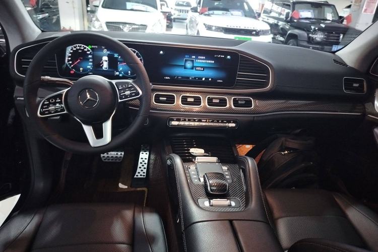 Used Mercedes-Benz GLE 2022 Refreshed GLE 350 4MATIC Coupe SUV Luxury Edition Interior 2