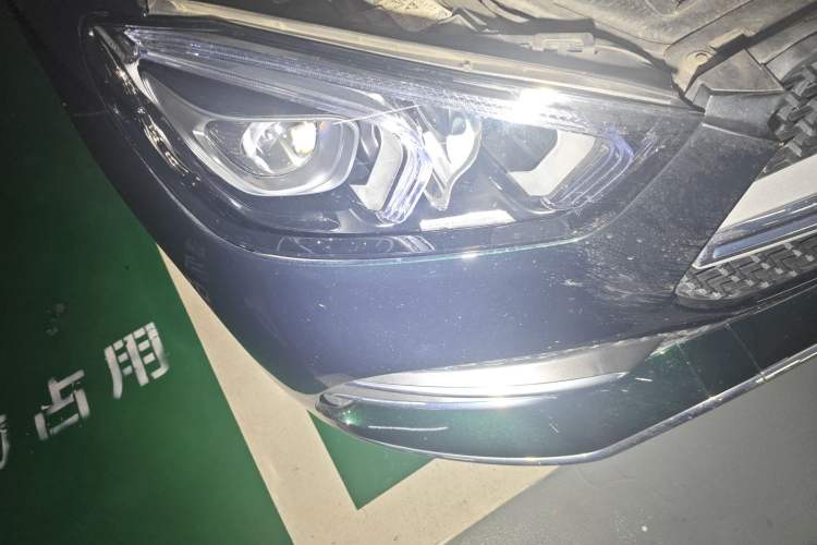 Used Mercedes-Benz GLE 2022 Refreshed GLE 450 4MATIC Stylish Edition Right Front Headlight