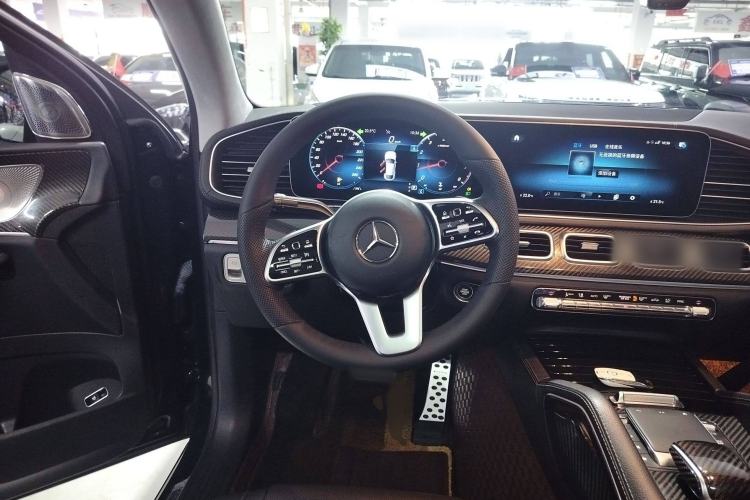 Used Mercedes-Benz GLE 2022 Refreshed GLE 350 4MATIC Coupe SUV Luxury Edition Steering Wheel