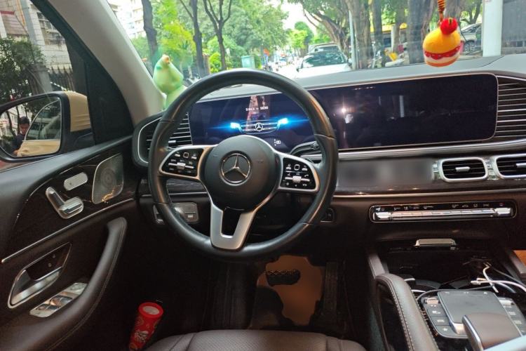 Used Mercedes-Benz GLE 2022 GLE 350 4MATIC Stylish Model Steering Wheel