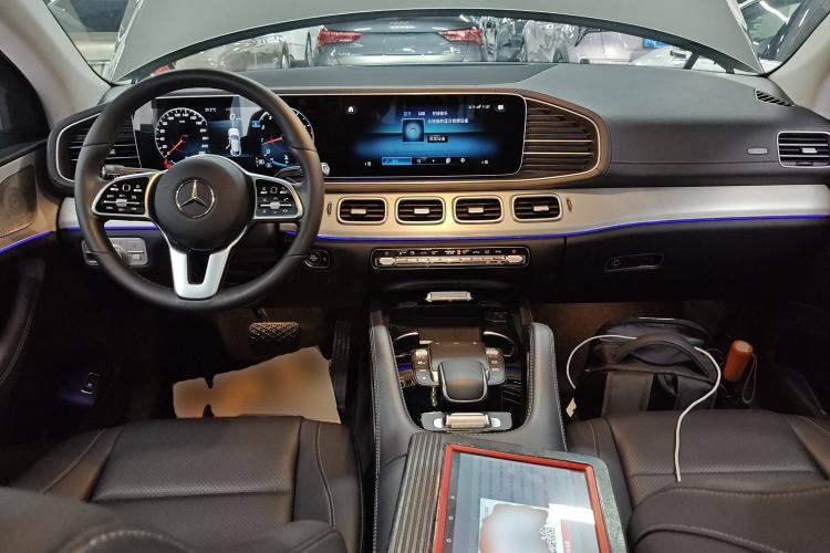 Used Mercedes-Benz GLE 2022 GLE 350 4MATIC Coupe SUV Luxury Model Center Console