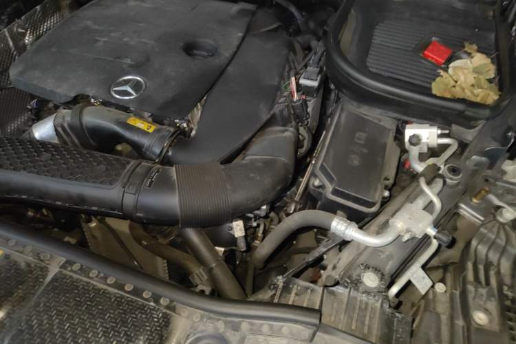 Used Mercedes-Benz GLE 2022 GLE 350 4MATIC Stylish Model Engine Bay Left