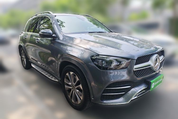 Used Mercedes-Benz GLE 2022 Facelifted GLE 350 4MATIC Fashion Edition Front Right 45 Deg