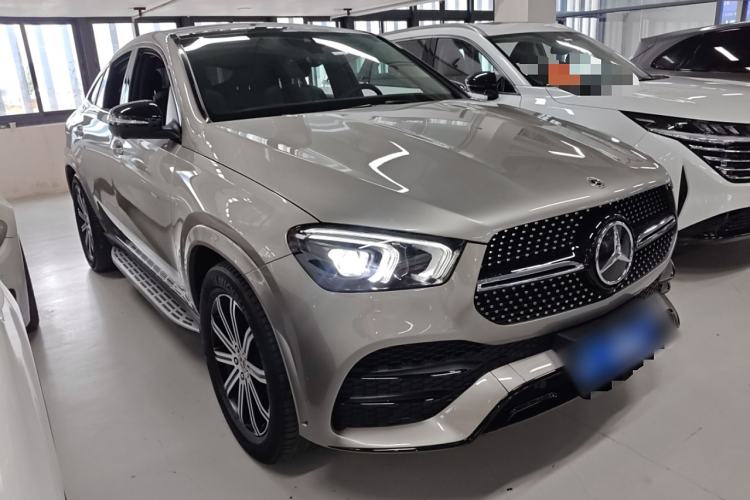 Used Mercedes-Benz GLE 2022 GLE 350 4MATIC Coupe SUV Luxury Model Front Right 45 Deg
