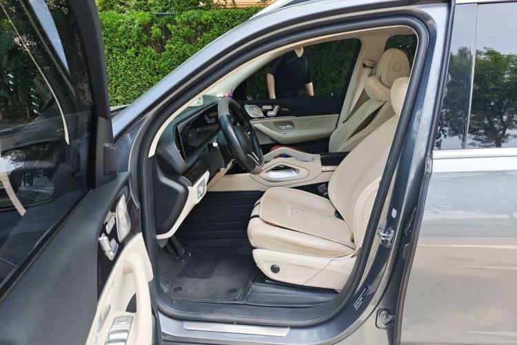 Used Mercedes-Benz GLE 2022 Facelifted GLE 350 4MATIC Fashion Edition Left Front Seat