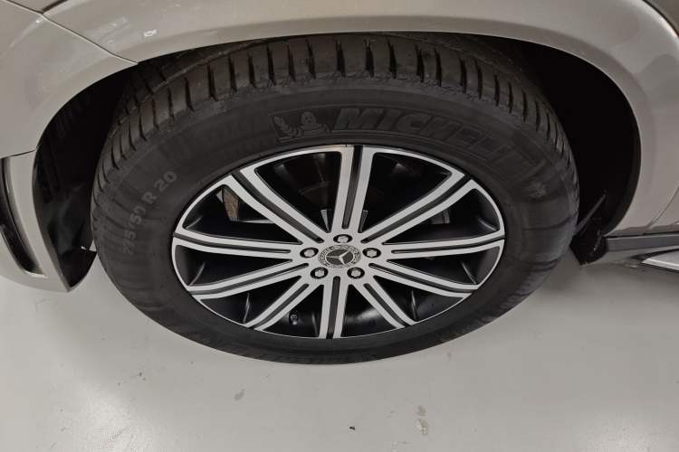 Used Mercedes-Benz GLE 2022 GLE 350 4MATIC Coupe SUV Luxury Model Left Front Wheel Hub