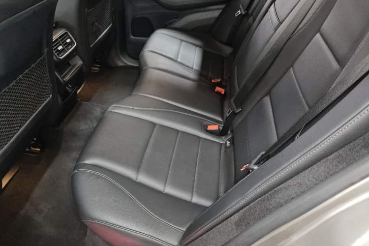 Used Mercedes-Benz GLE 2022 GLE 350 4MATIC Coupe SUV Luxury Model Left Rear Seat