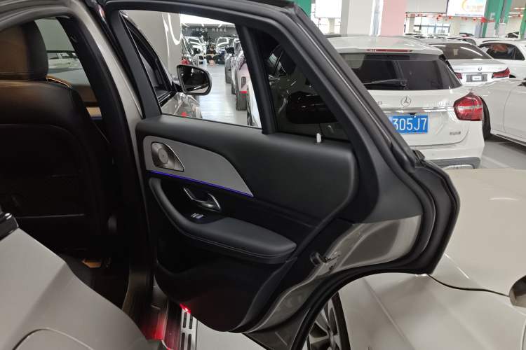 Used Mercedes-Benz GLE 2022 GLE 350 4MATIC Coupe SUV Luxury Model Right Rear Door Interior