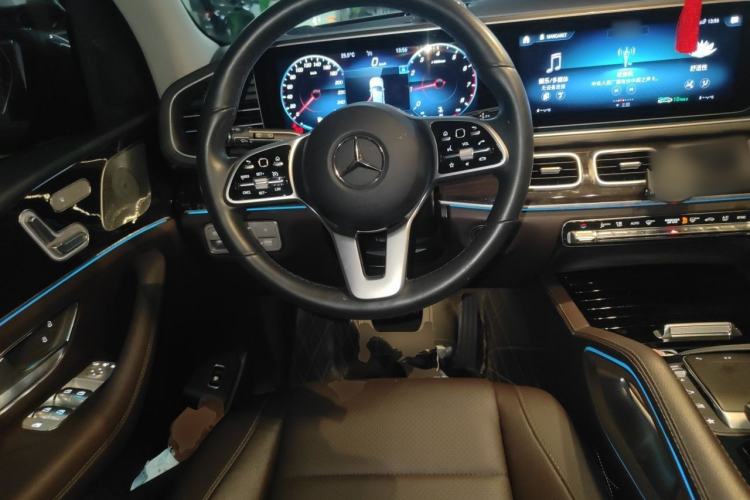 Used Mercedes-Benz GLE 2022 GLE 350 4MATIC Stylish Model Steering Wheel