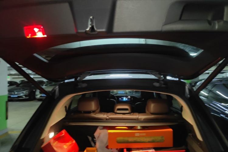 Used Mercedes-Benz GLE 2022 GLE 350 4MATIC Stylish Model Trunk