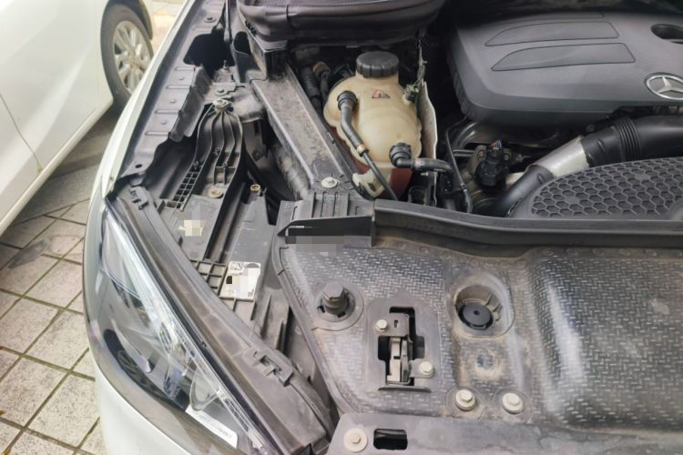 Used Mercedes-Benz GLE 2022 Refreshed GLE 350 4MATIC Coupe SUV Luxury Edition Engine Bay Right
