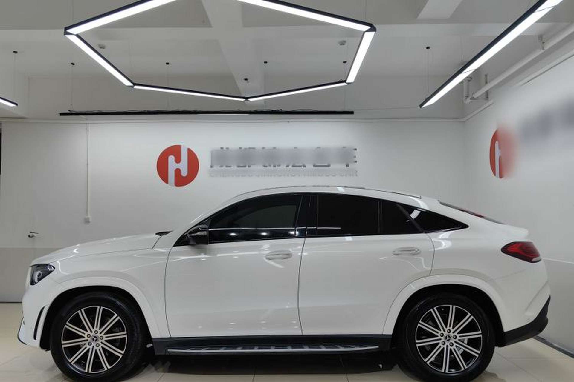 Used Mercedes-Benz GLE 2022 GLE 350 4MATIC Coupe SUV Luxury Model Exterior 1