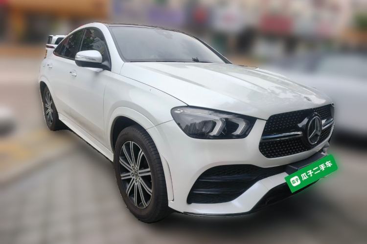 Used Mercedes-Benz GLE 2022 Refreshed GLE 350 4MATIC Coupe SUV Luxury Edition Front Right 45 Deg