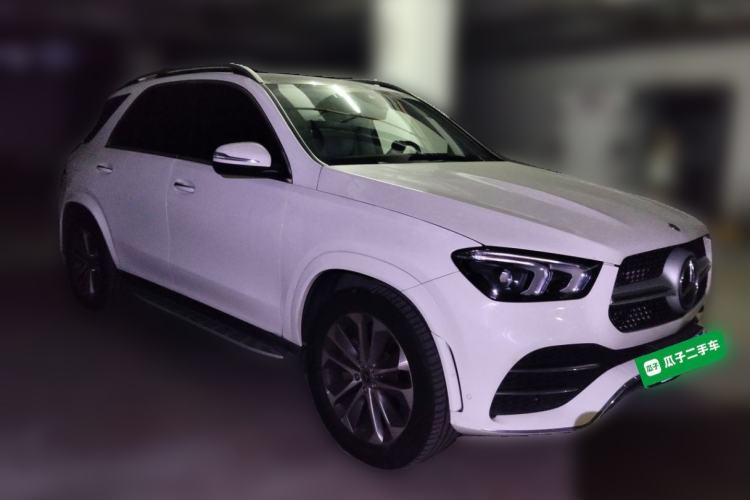 Used Mercedes-Benz GLE 2022 Facelifted GLE 350 4MATIC Fashion Edition Front Right 45 Deg