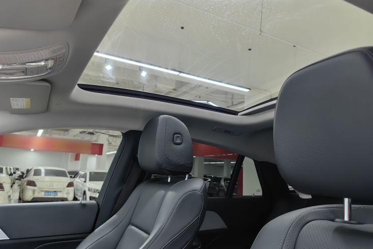 Used Mercedes-Benz GLE 2022 GLE 350 4MATIC Coupe SUV Luxury Model Interior 10
