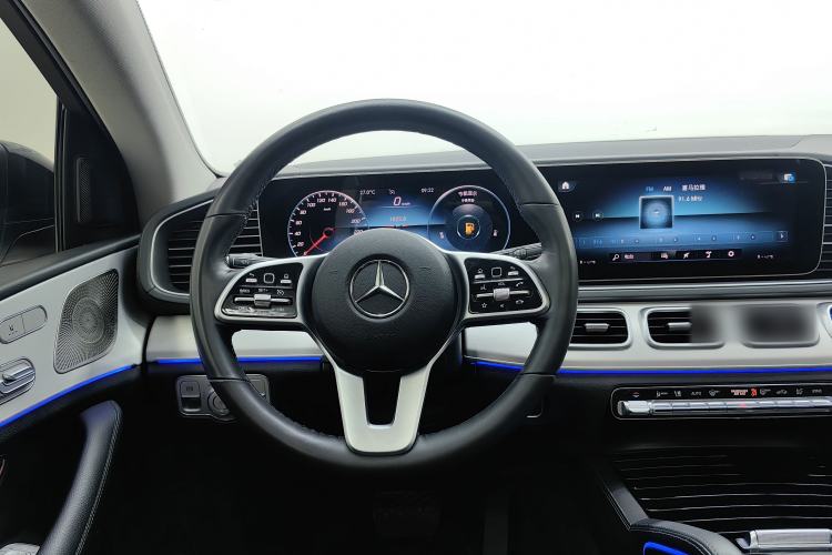 Used Mercedes-Benz GLE 2022 GLE 350 4MATIC Coupe SUV Luxury Model Interior 3