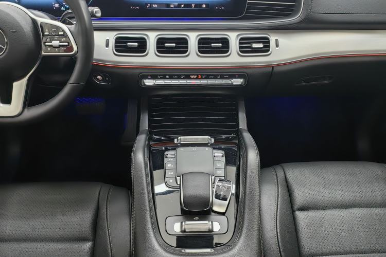 Used Mercedes-Benz GLE 2022 GLE 350 4MATIC Coupe SUV Luxury Model Interior 7