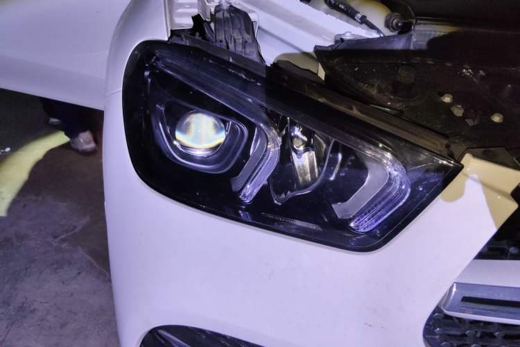 Used Mercedes-Benz GLE 2022 Facelifted GLE 350 4MATIC Fashion Edition Right Front Headlight