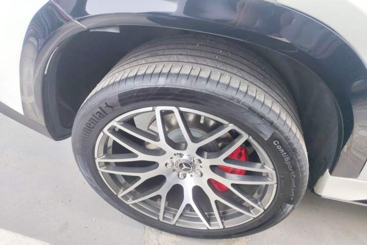 Used Mercedes-Benz GLE 2022 Refreshed GLE 350 4MATIC Coupe SUV Luxury Edition Right Rear Wheel Hub