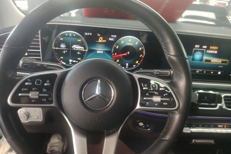 Used Mercedes-Benz GLE 2022 GLE 350 4MATIC Stylish Model Steering Wheel