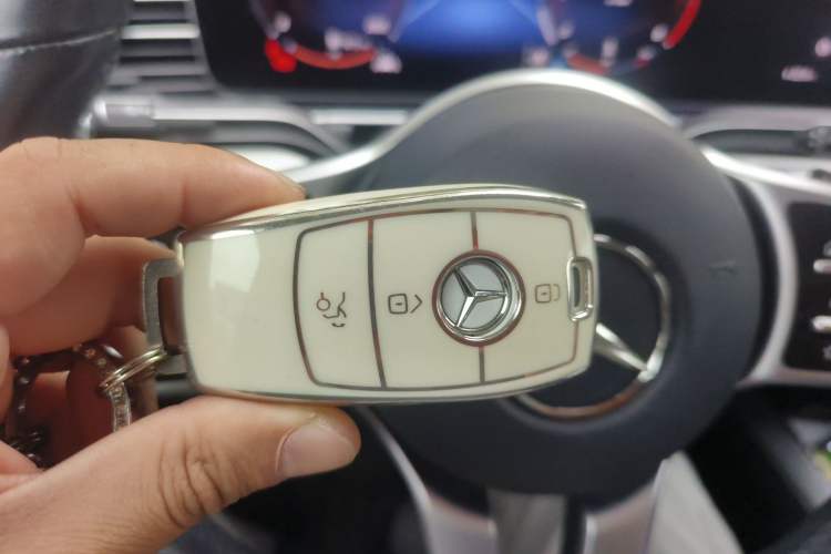 Used Mercedes-Benz GLE 2022 Refreshed GLE 350 4MATIC Coupe SUV Luxury Edition Vehicle Key