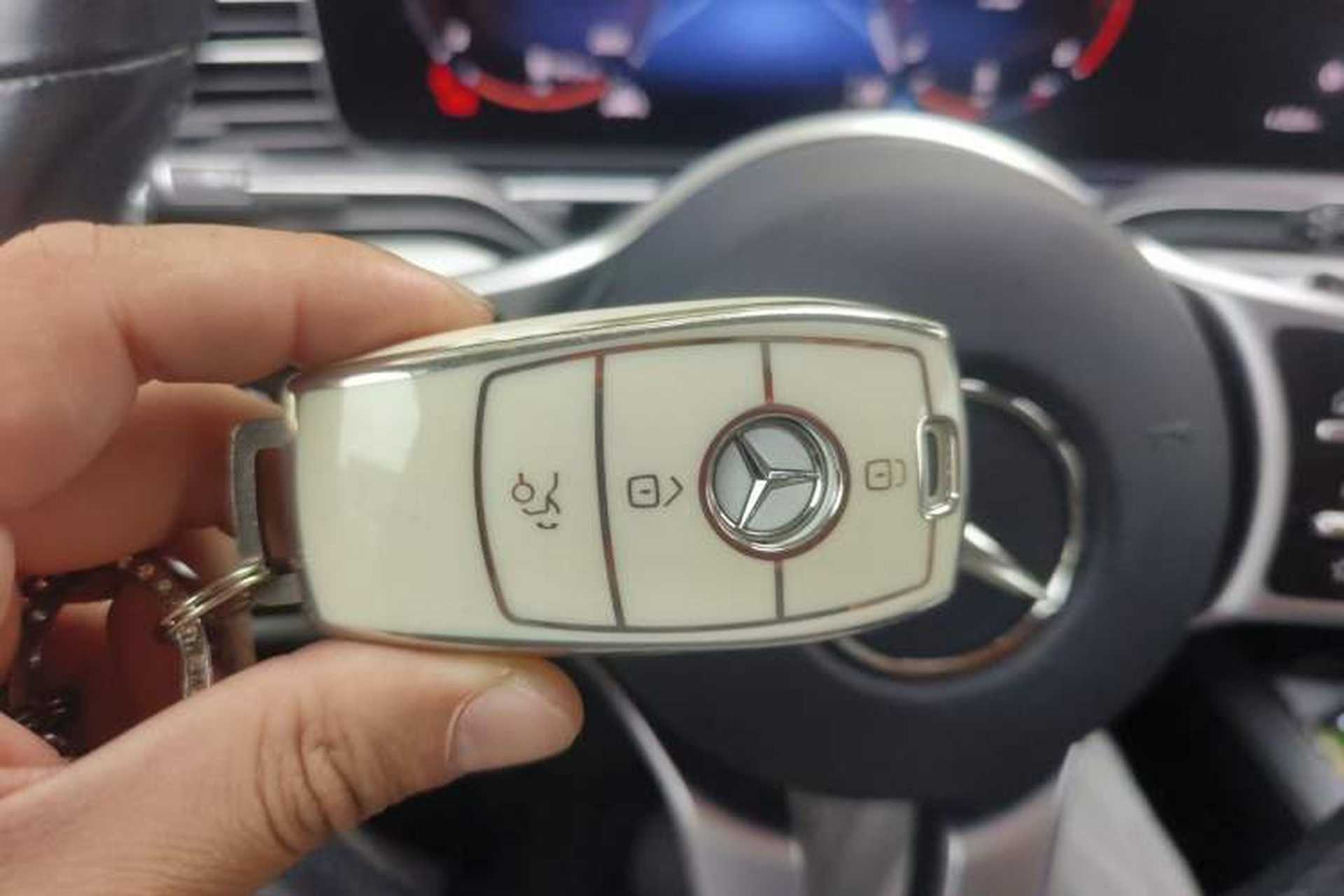 Used Mercedes-Benz GLE 2022 Refreshed GLE 350 4MATIC Coupe SUV Luxury Edition Vehicle Key