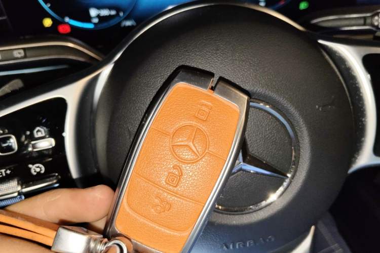 Used Mercedes-Benz GLE 2022 Facelifted GLE 350 4MATIC Fashion Edition Vehicle Key
